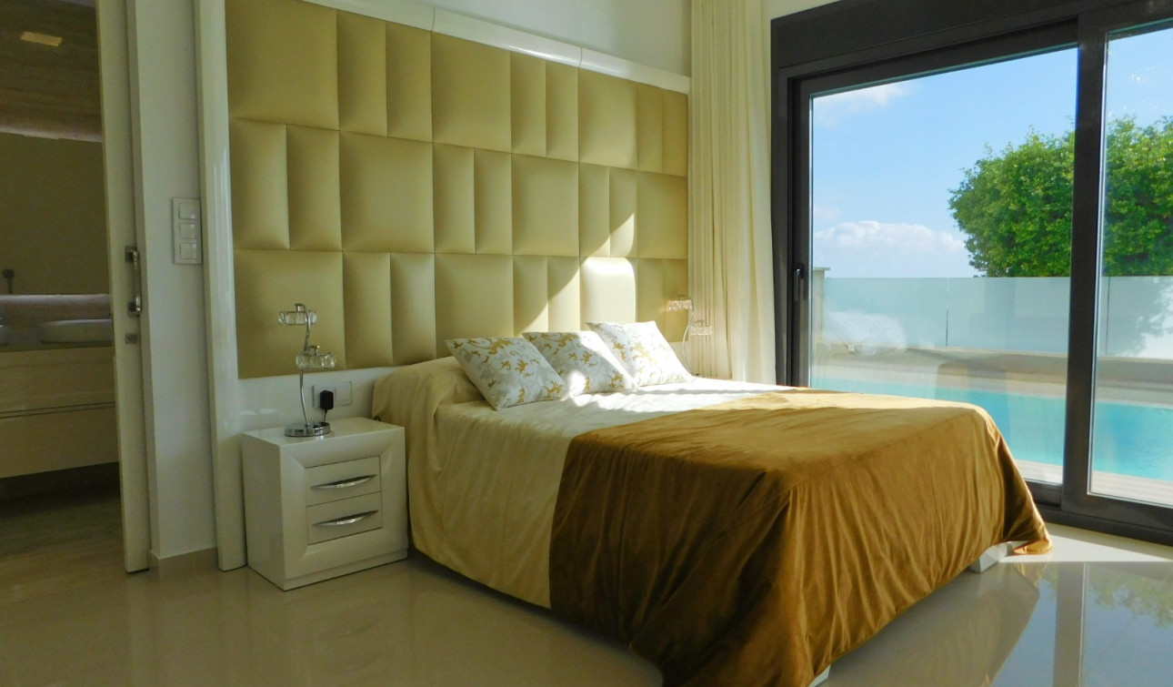 Revente - Villa Individuelle - San Miguel de Salinas