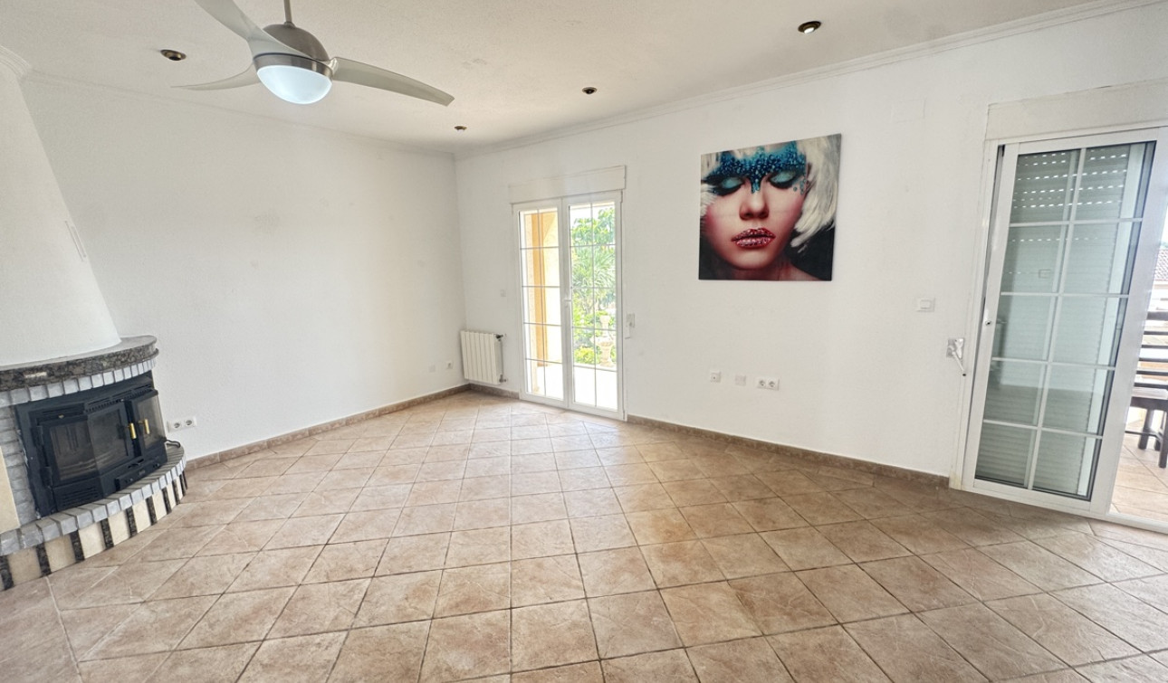 Revente - Villa Individuelle - San Miguel de Salinas