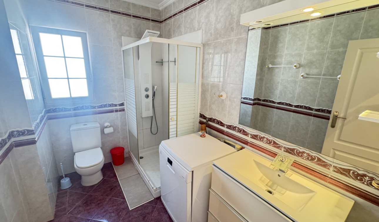 Revente - Villa Individuelle - San Miguel de Salinas