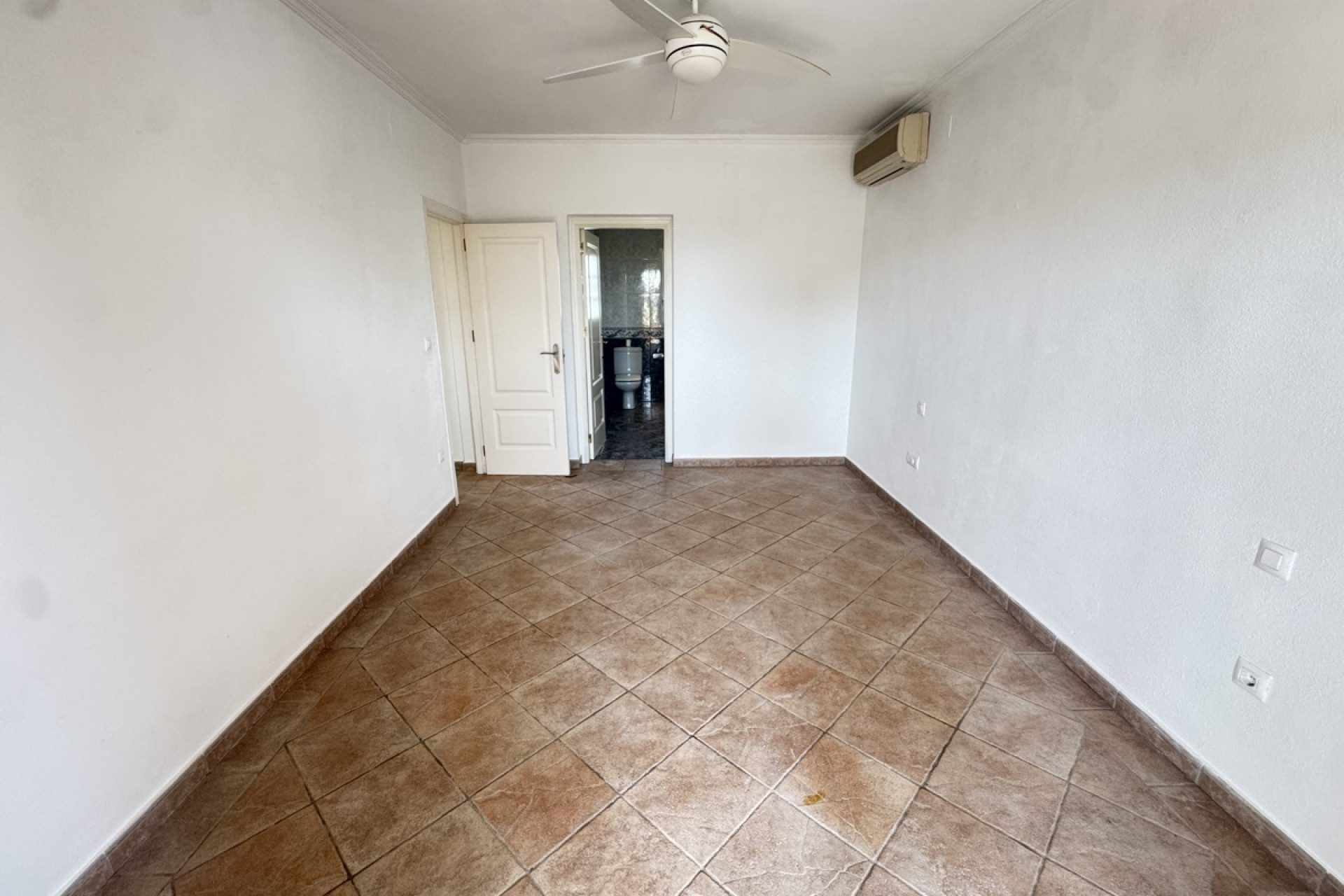 Revente - Villa Individuelle - San Miguel de Salinas