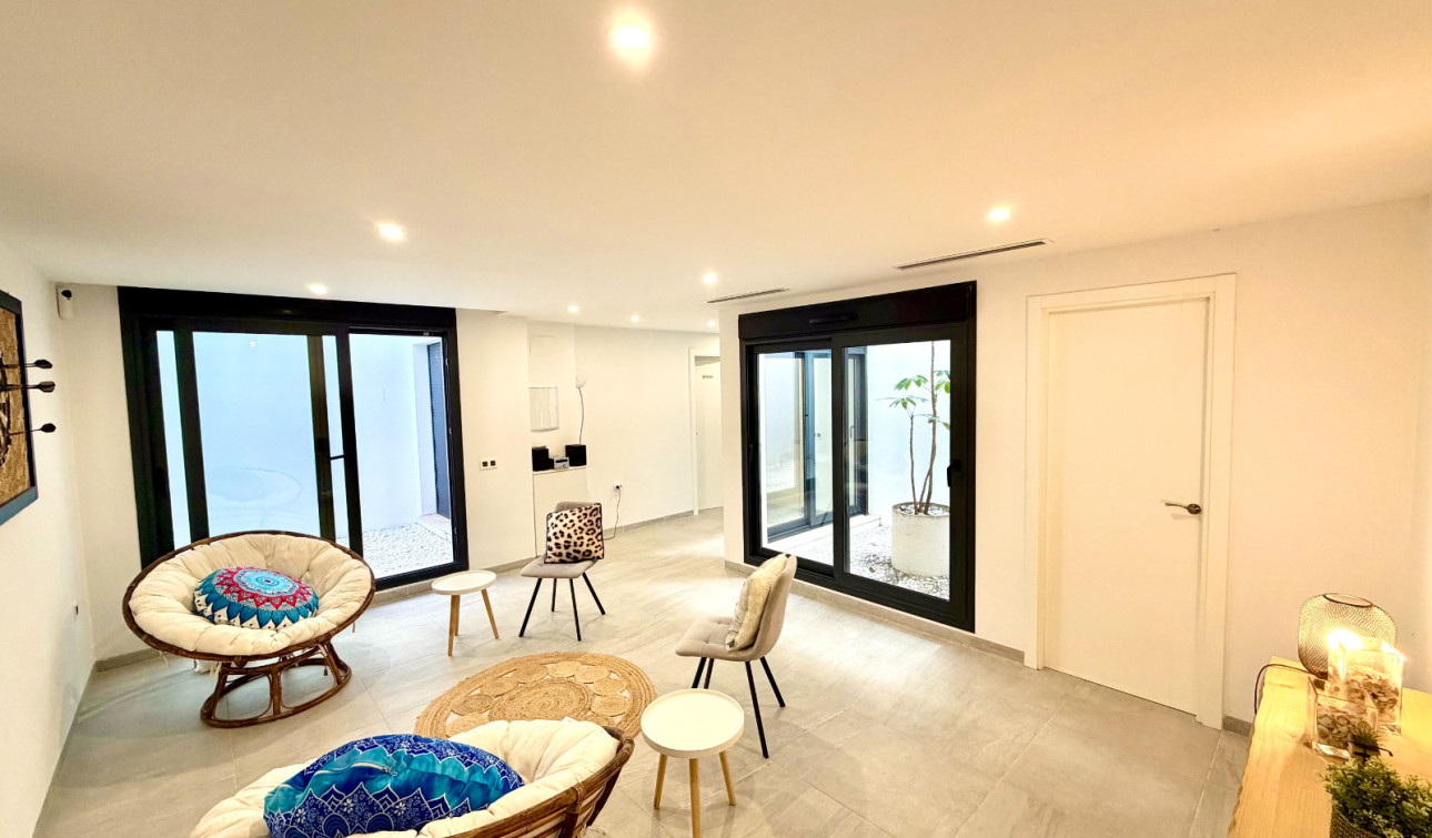 Revente - Villa Individuelle - San Miguel de Salinas