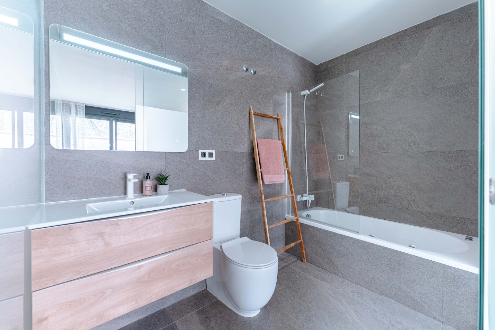 Revente - Villa Individuelle - San Miguel de Salinas