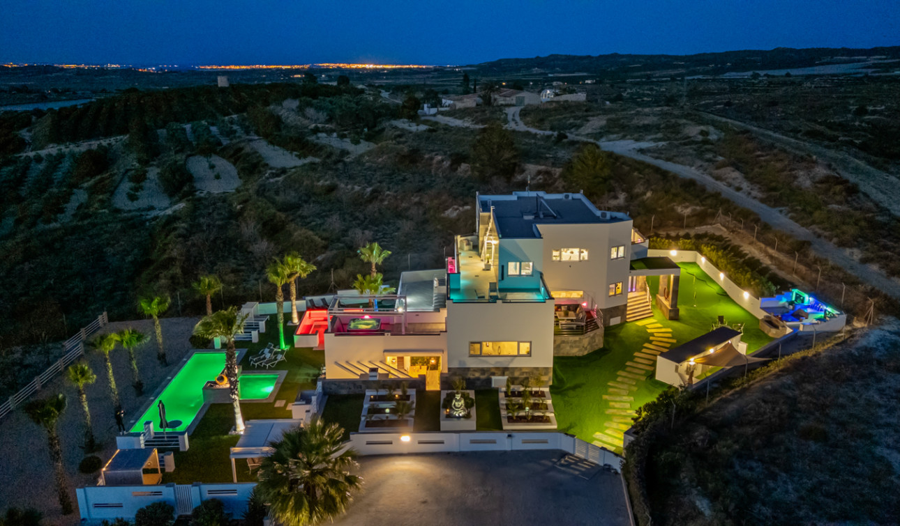 Revente - Villa Individuelle - Torremendo