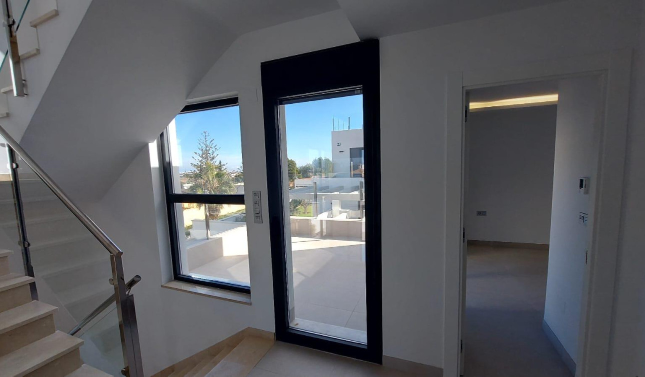 Revente - Villa Individuelle - Torrevieja - Los Balcones