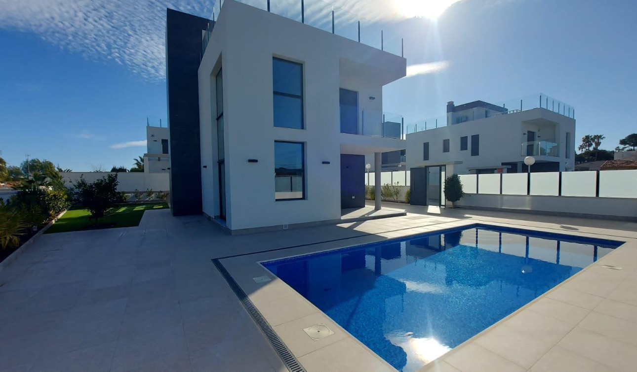 Revente - Villa Individuelle - Torrevieja - Los Balcones
