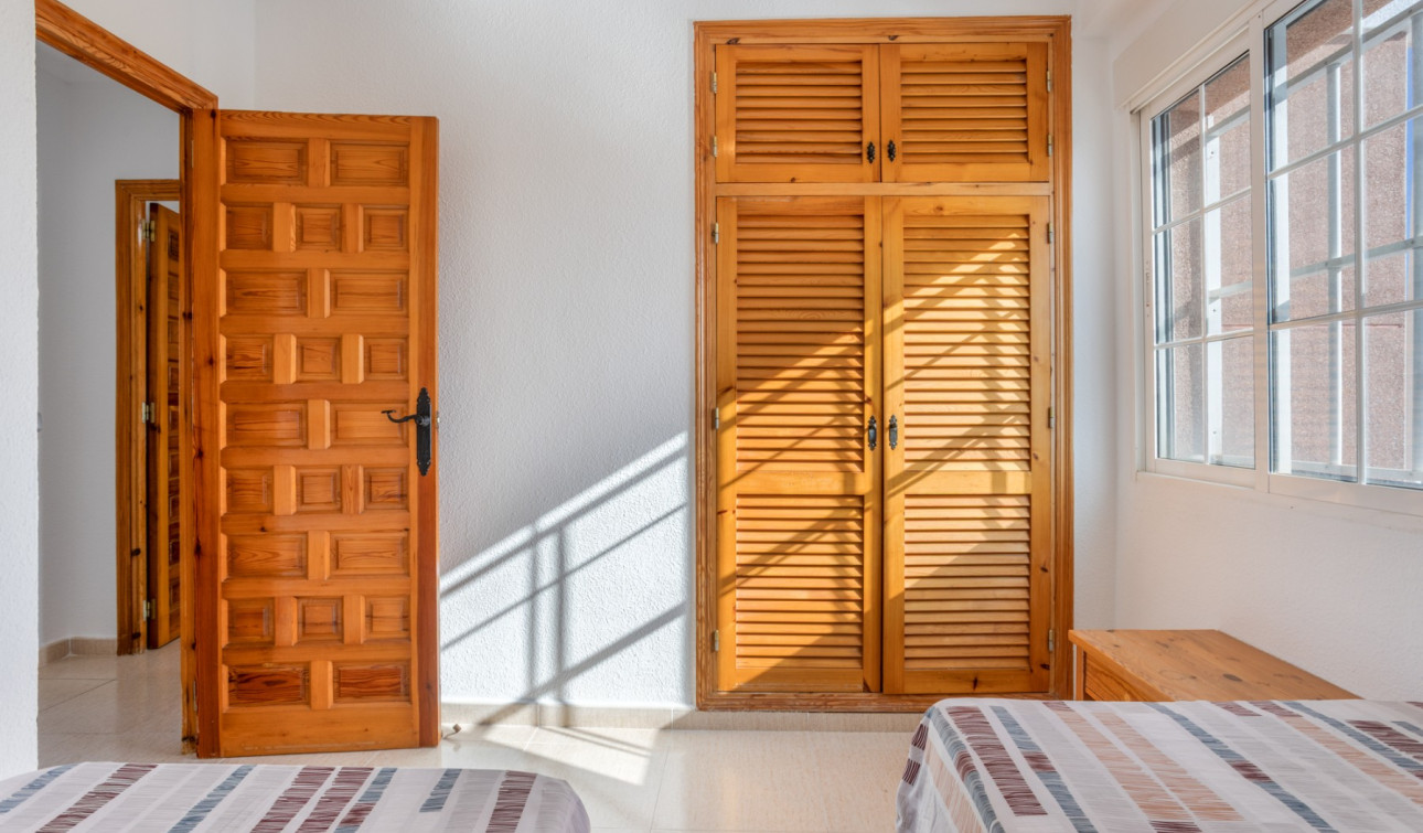 Revente - Villa Individuelle - Torrevieja - Urbanización San Luis