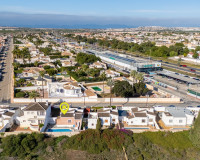 Revente - Villa Individuelle - Torrevieja - Urbanización San Luis
