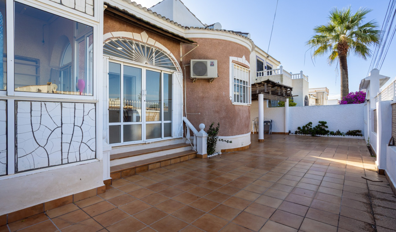 Revente - Villa Individuelle - Torrevieja - Urbanización San Luis
