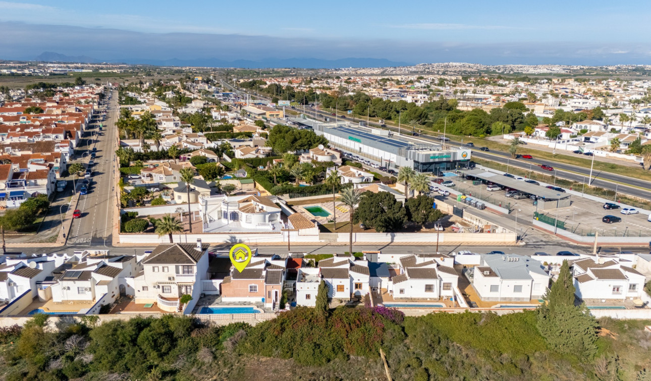 Revente - Villa Individuelle - Torrevieja - Urbanización San Luis