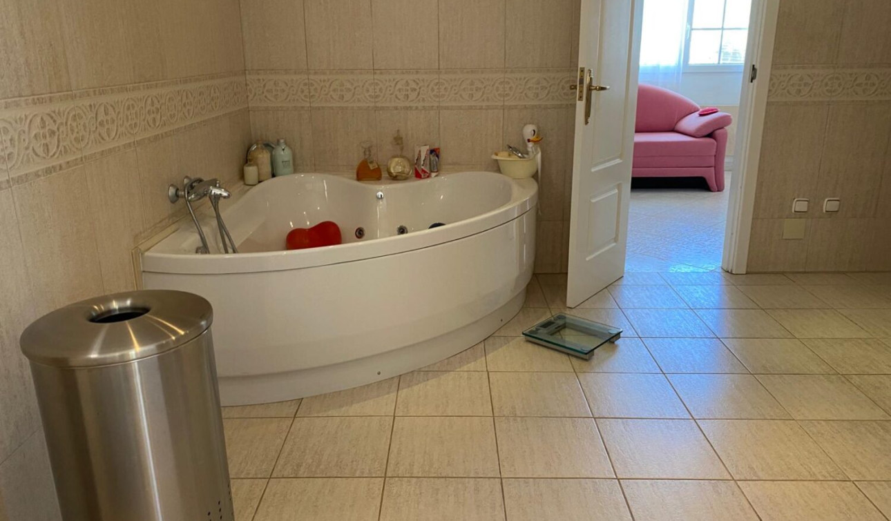 Revente - Villa Individuelle - Villamartín - El Galan