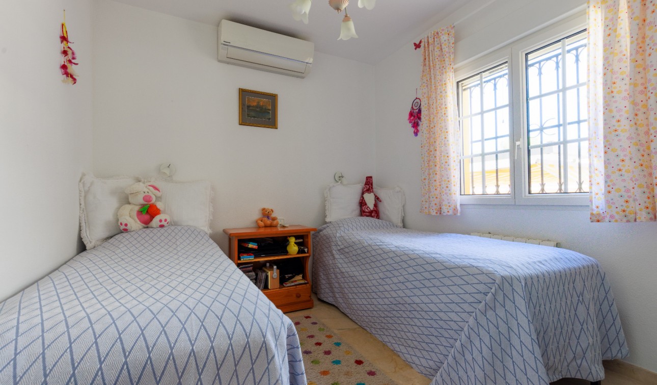 Revente - Villa Individuelle - Villamartín - La Rioja