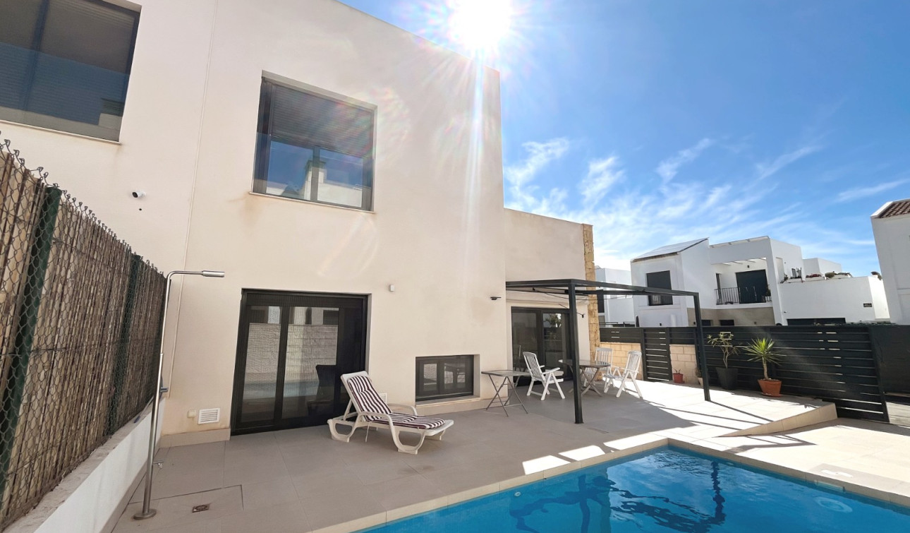 Revente - Villa Jumelée - Ciudad Quesada - Pueblo Bravo