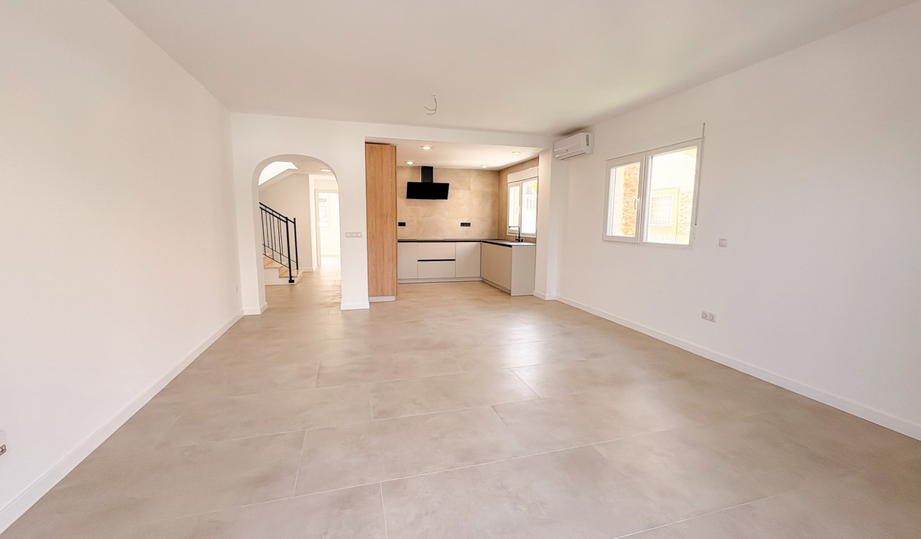 Revente - Villa Jumelée - El Campello - Pueblo Acantilado - Venta Lanuza