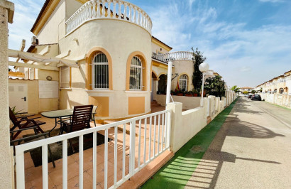 Single Family Home - Resale - Torrevieja - Sector 25