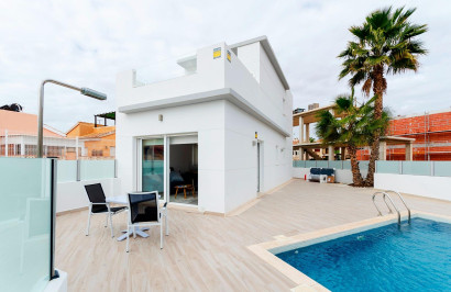 Villa independiente - Obra nueva - Torrevieja - Torretas