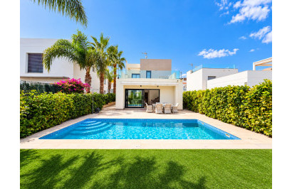 Villa independiente - Reventa - Ciudad Quesada - Ciudad Quesada
