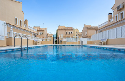 Villa independiente - Reventa - Guardamar del Segura - AS-64566