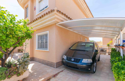 Villa independiente - Reventa - Orihuela Costa - Punta Prima