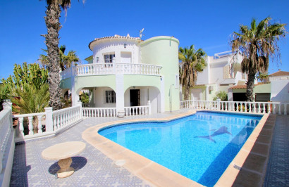 Villa independiente - Reventa - Villamartín - Avenida Las Brisas