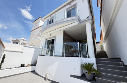 Villa independiente - Reventa - Villamartín - Villamartín