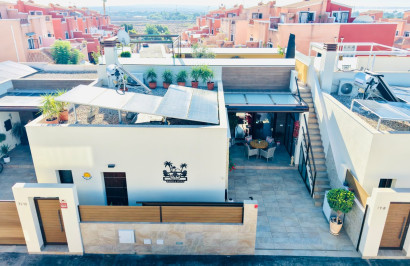 Villa Pareada - Reventa - Los Montesinos - La Herada