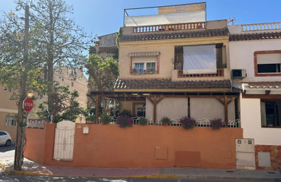 Villa Pareada - Reventa - Los Montesinos - Los Montesinos