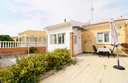 Vrijstaande villa - Herverkoop - Orihuela Costa - Las Mimosas