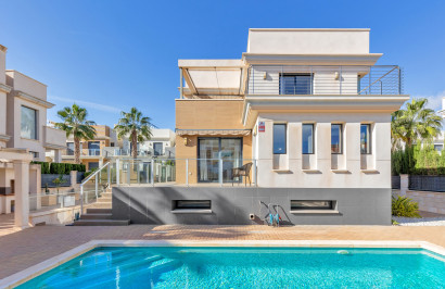 Vrijstaande villa - Herverkoop - Orihuela Costa - Orihuela Costa