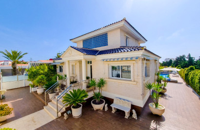 Vrijstaande villa - Herverkoop - Torrevieja - La Mata