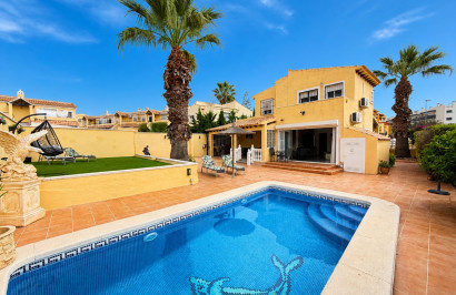 Vrijstaande villa - Herverkoop - Villamartín - Villamartín