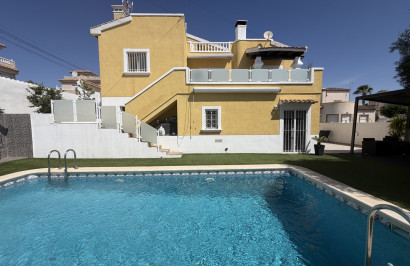 Vrijstaande villa - Herverkoop - Villamartín - Villamartín
