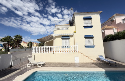 Vrijstaande villa - Herverkoop - Villamartín - Villamartín
