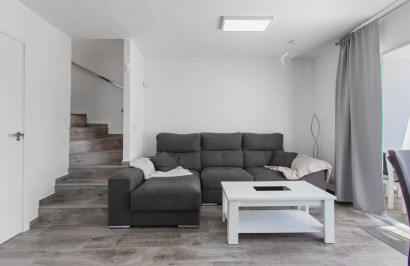 Herverkoop - Appartement / Flat - Torrevieja - Lago Jardin