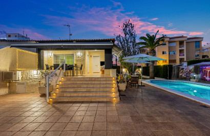 Resale - Detached Villa - Torrevieja - Rocio del Mar