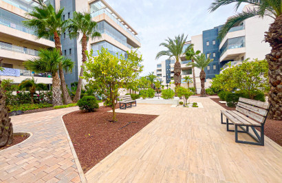 Resale - Apartment / Flat - Orihuela Costa - Villamartín