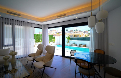 Obra nueva - Villa independiente - Orihuela Costa - Los Altos