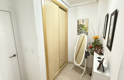 Resale - Apartment / Flat - Orihuela Costa - La Zenia