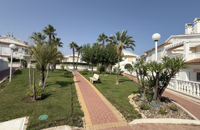 Resale - Apartment / Flat - Orihuela Costa - La Zenia