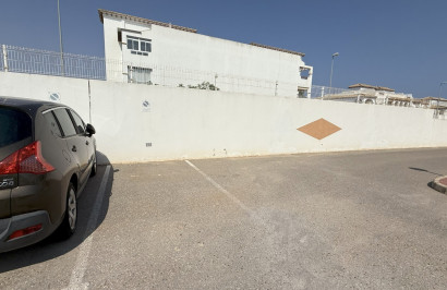 Resale - Apartment / Flat - Orihuela Costa - La Zenia