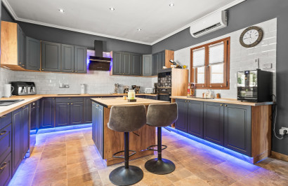 Resale - Finca / Country Property - Torremendo