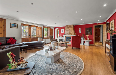 Resale - Finca / Country Property - Torremendo