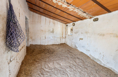 Resale - Finca / Country Property - Torremendo