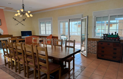 Resale - Town House - Los Montesinos