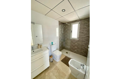 Resale - Apartment / Flat - Villamartín - Costa Blanca