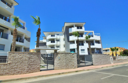 Resale - Apartment / Flat - Villamartín - Costa Blanca
