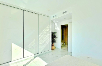 Herverkoop - Stadshuis - Torrevieja - Los Balcones