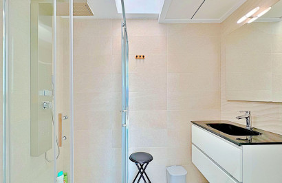 Herverkoop - Stadshuis - Torrevieja - Los Balcones