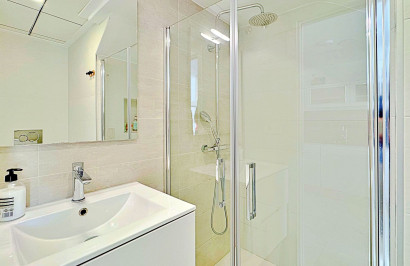 Herverkoop - Stadshuis - Torrevieja - Los Balcones