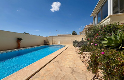 Resale - Detached Villa - Orihuela Costa - Villamartín