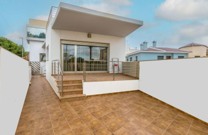 Herverkoop - Vrijstaande villa - Rojales